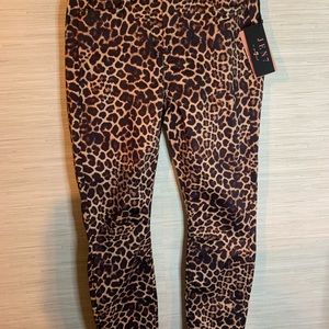 New With Tags JEN7 by 7 for All Mankind pants in leopard print size 4.